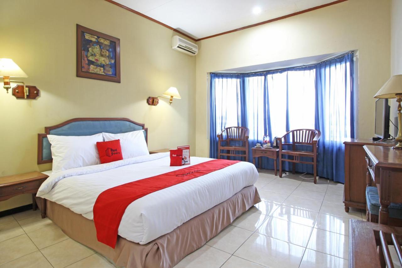 Hotel Reddoorz Near Malioboro Tugu Station Jogja Yogyakarta Exterior foto