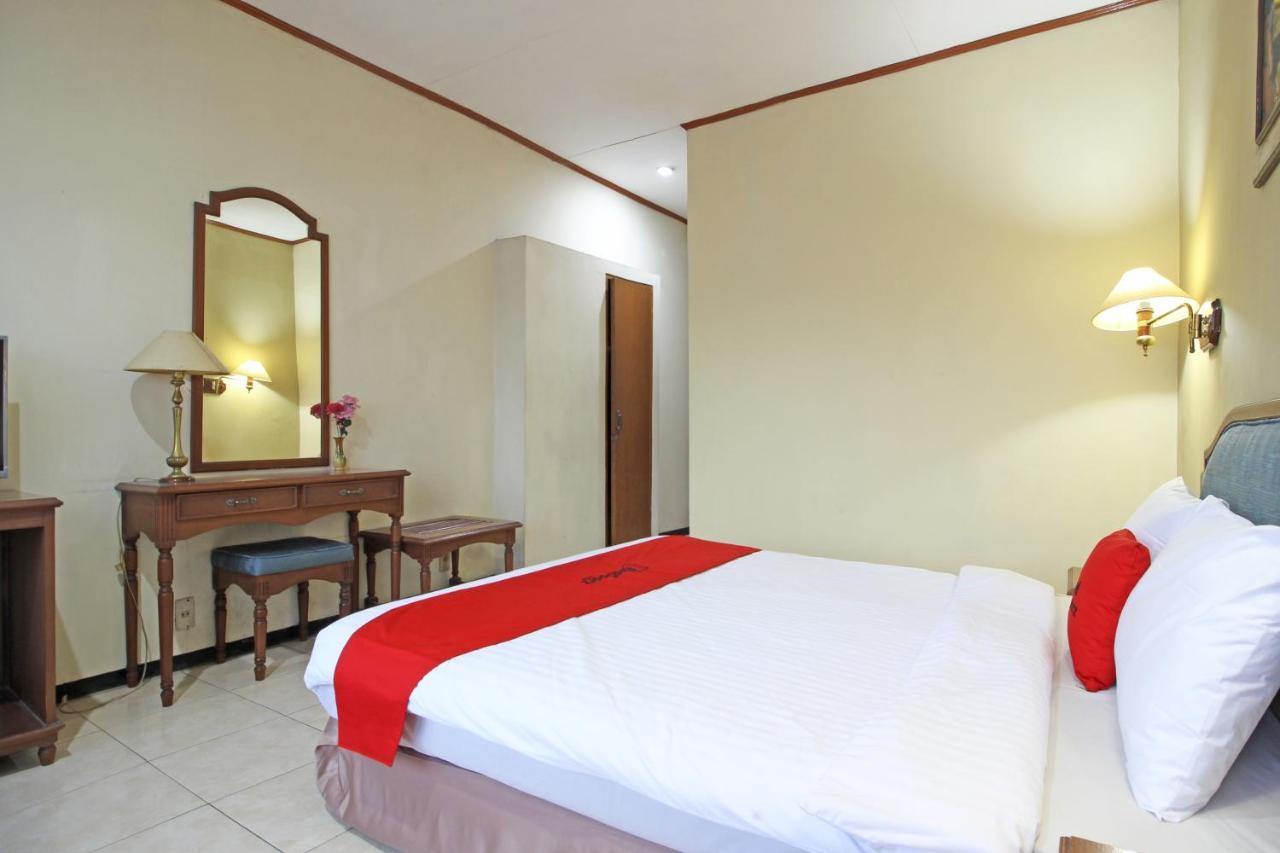 Hotel Reddoorz Near Malioboro Tugu Station Jogja Yogyakarta Exterior foto