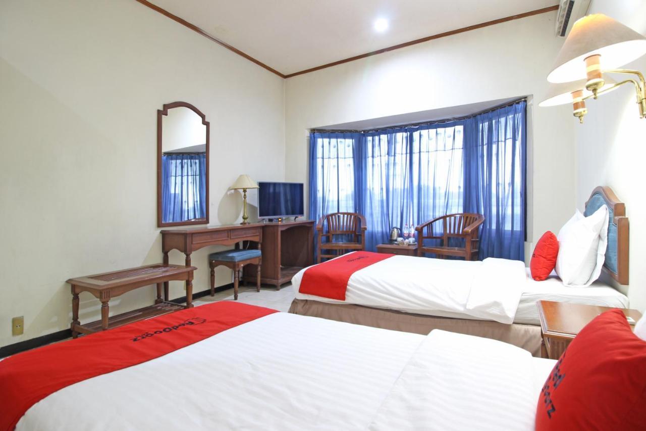 Hotel Reddoorz Near Malioboro Tugu Station Jogja Yogyakarta Exterior foto