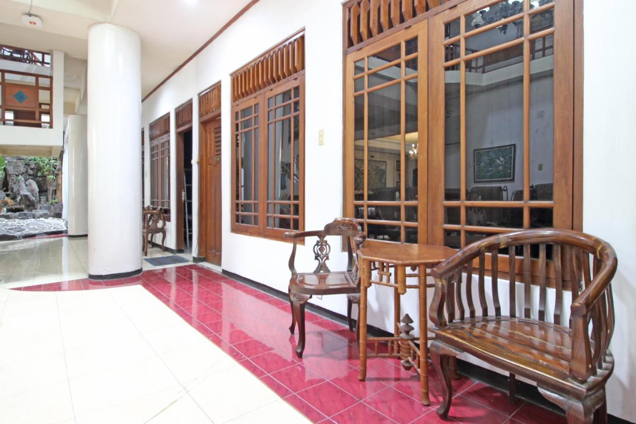 Hotel Reddoorz Near Malioboro Tugu Station Jogja Yogyakarta Exterior foto