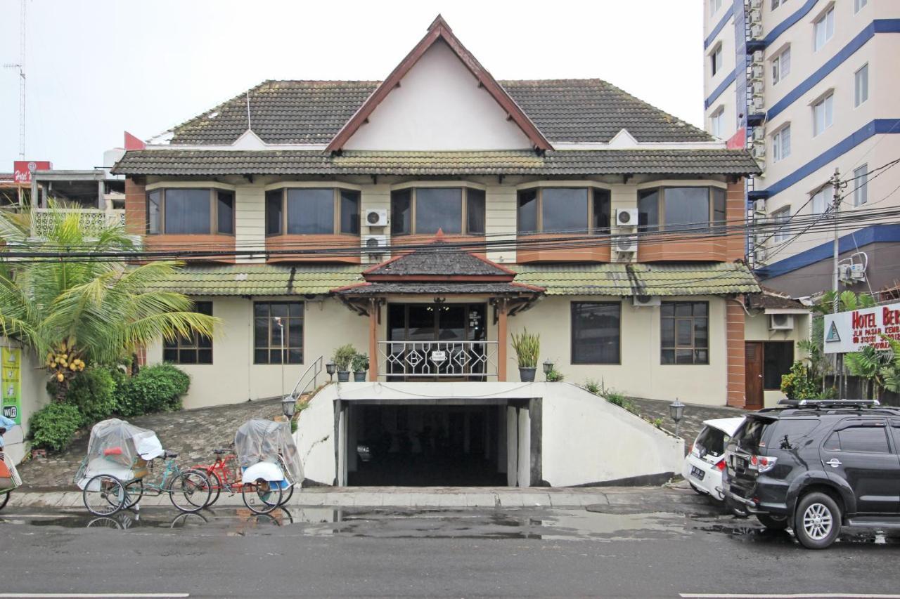 Hotel Reddoorz Near Malioboro Tugu Station Jogja Yogyakarta Exterior foto
