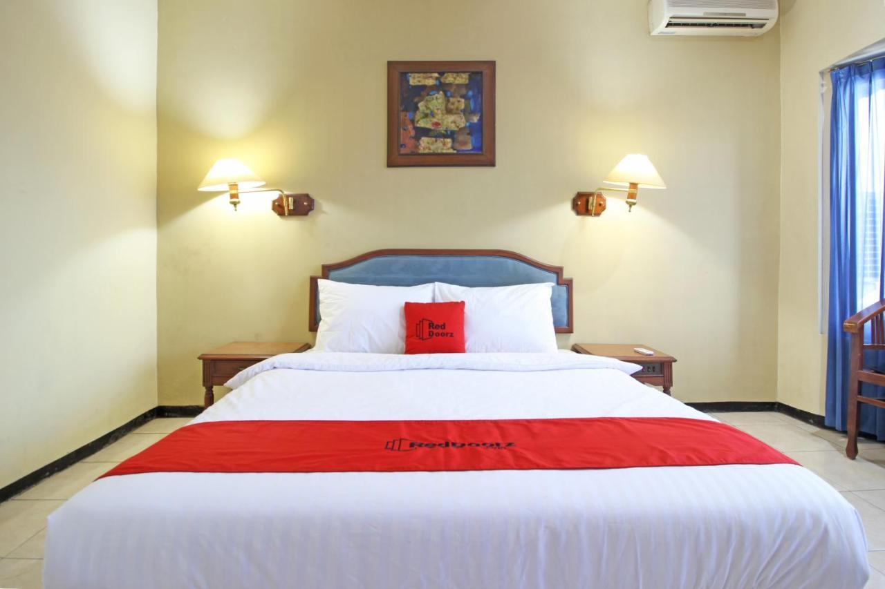 Hotel Reddoorz Near Malioboro Tugu Station Jogja Yogyakarta Exterior foto