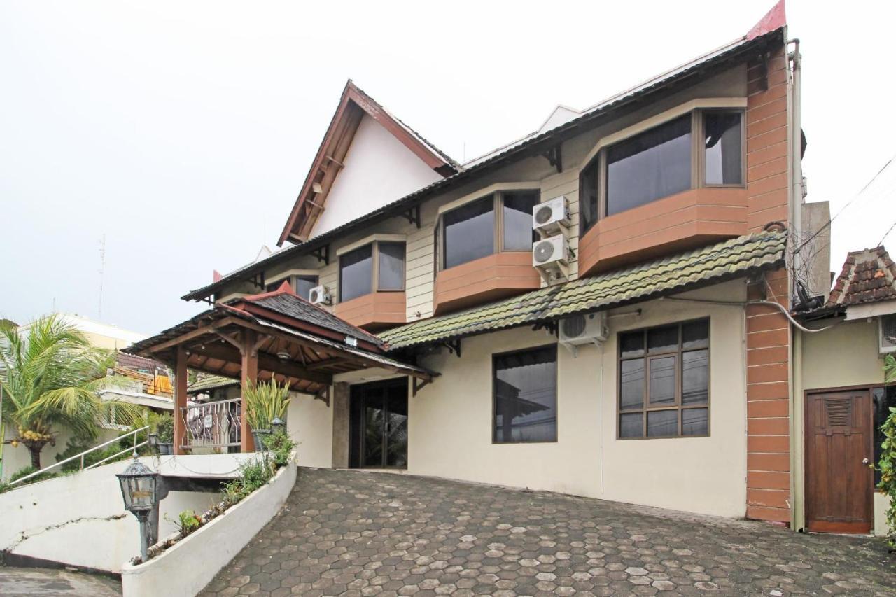 Hotel Reddoorz Near Malioboro Tugu Station Jogja Yogyakarta Exterior foto